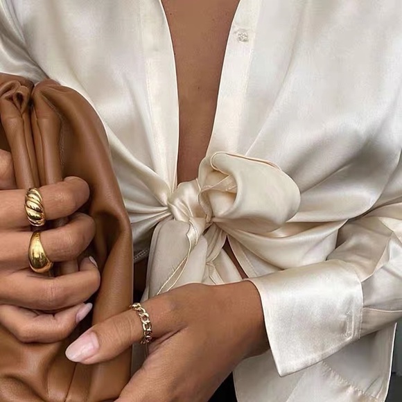 CLOSING SALE! 18K Gold Plated croissant Ring - Picture 9 of 10